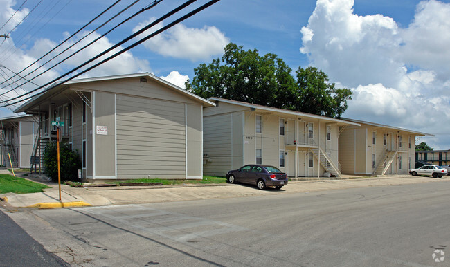 Building Photo - 602 N 2nd St