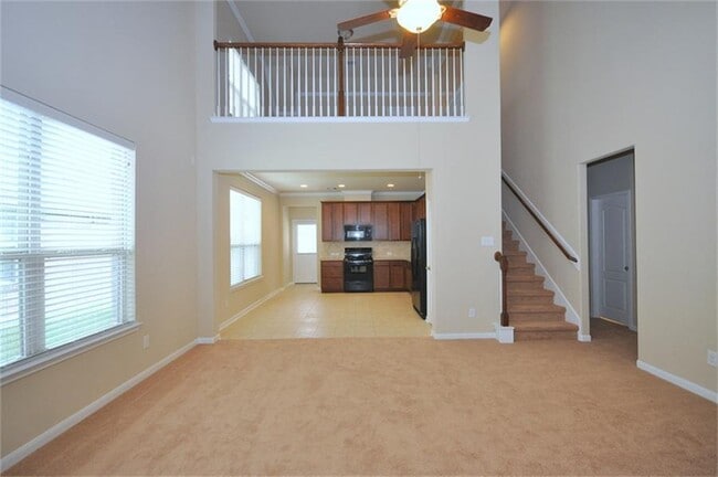 Building Photo - HOME WITH ALL THE UPGRADES! 4 BEDROOM 3 BATH