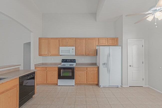 Building Photo - 11914 N 150th Ln