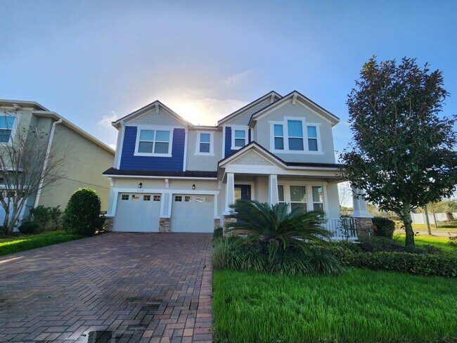 Building Photo - BEAUTIFUL LAKE VIEW AND CORNER LOT HOME WI...