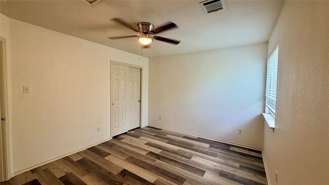 Building Photo - 1005 Traci Michelle Dr