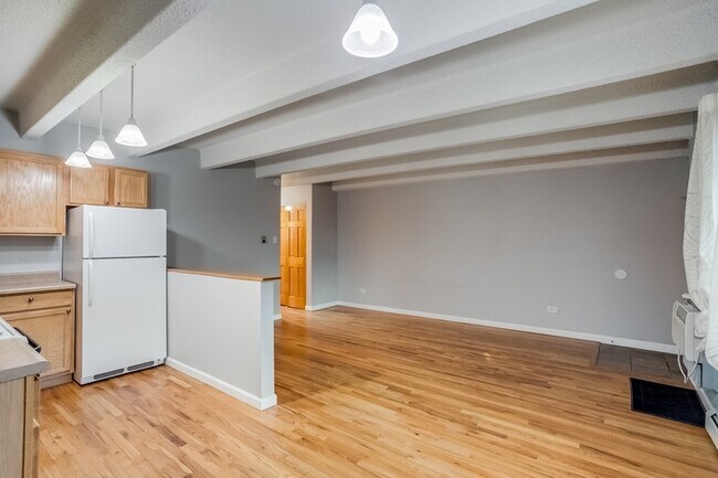 Building Photo - 50 N Clarkson St