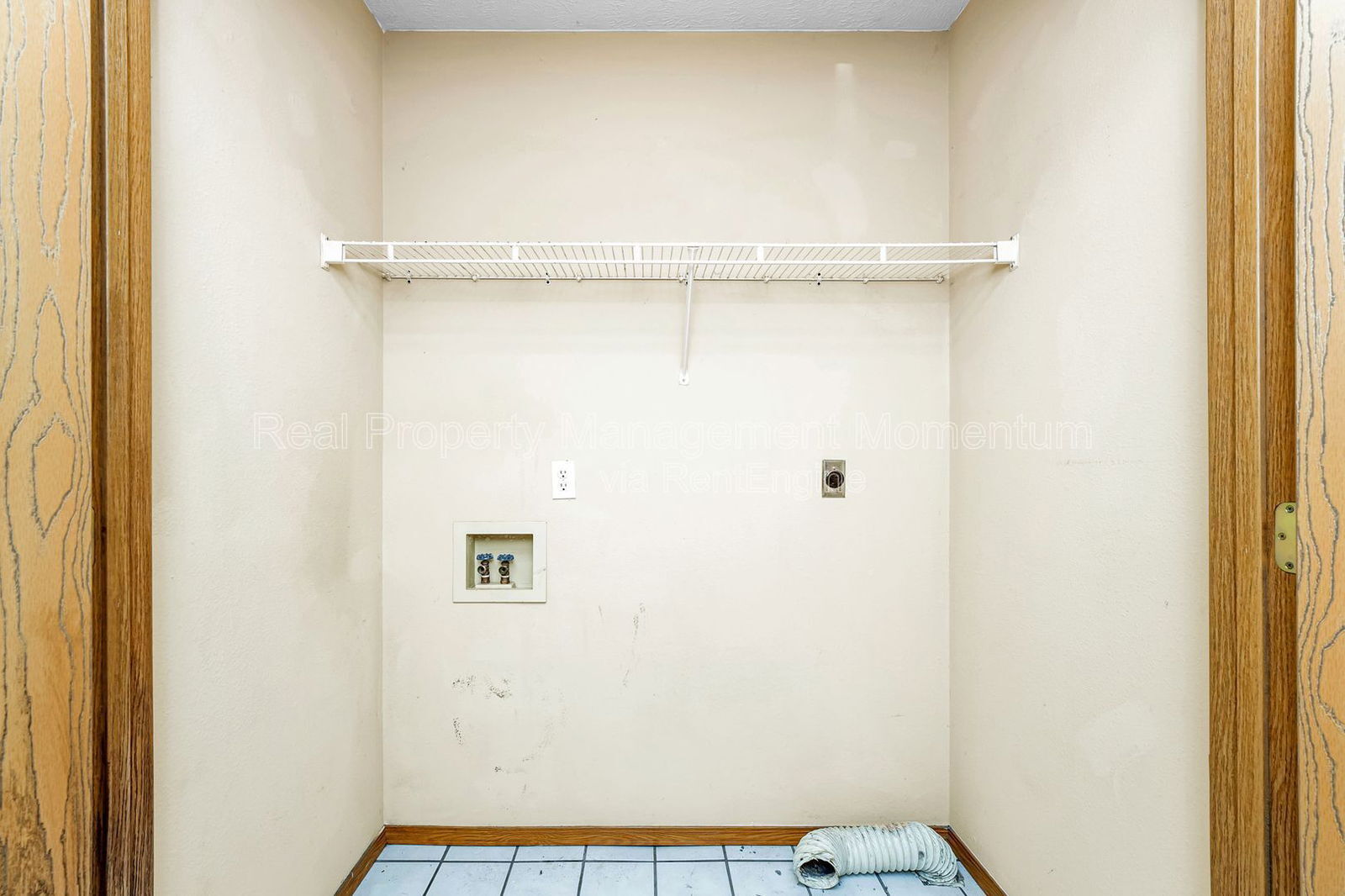 Building Photo - 3348 S Doris Ct