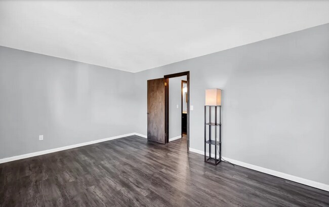 Building Photo - 21 Pebblestone Cir