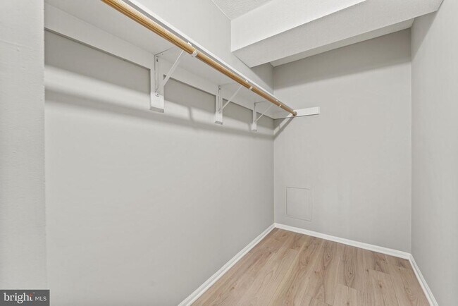 Building Photo - 7640 Tremayne Pl