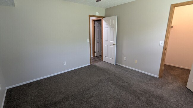 Building Photo - MN Cedar Village (859)