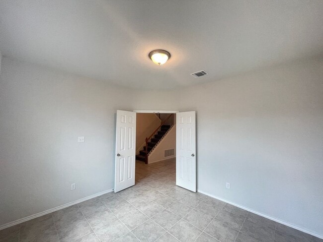 Building Photo - 1816 Cow House Ct