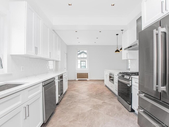 Building Photo - 70 Normandy Rd