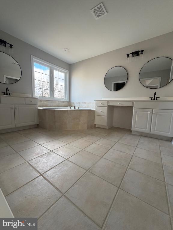 Building Photo - 7625 Movern Ln