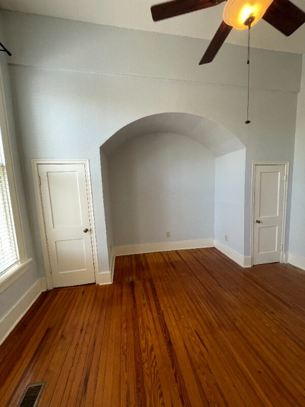 Building Photo - 920 Scott St