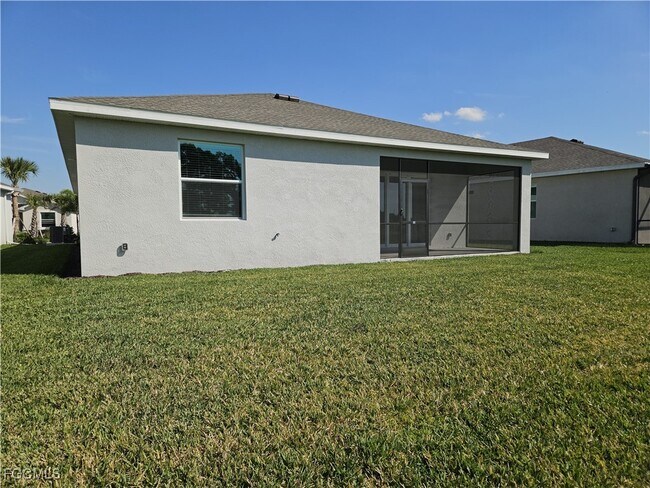 Building Photo - 20465 Copperhead Dr