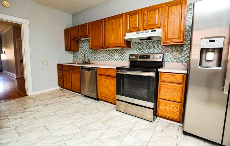 Building Photo - 3908-3910-3910 Flad Ave