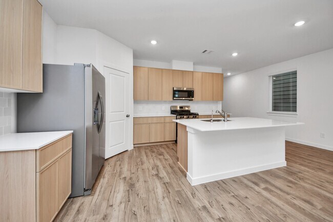 Building Photo - 3538 Shearwater St
