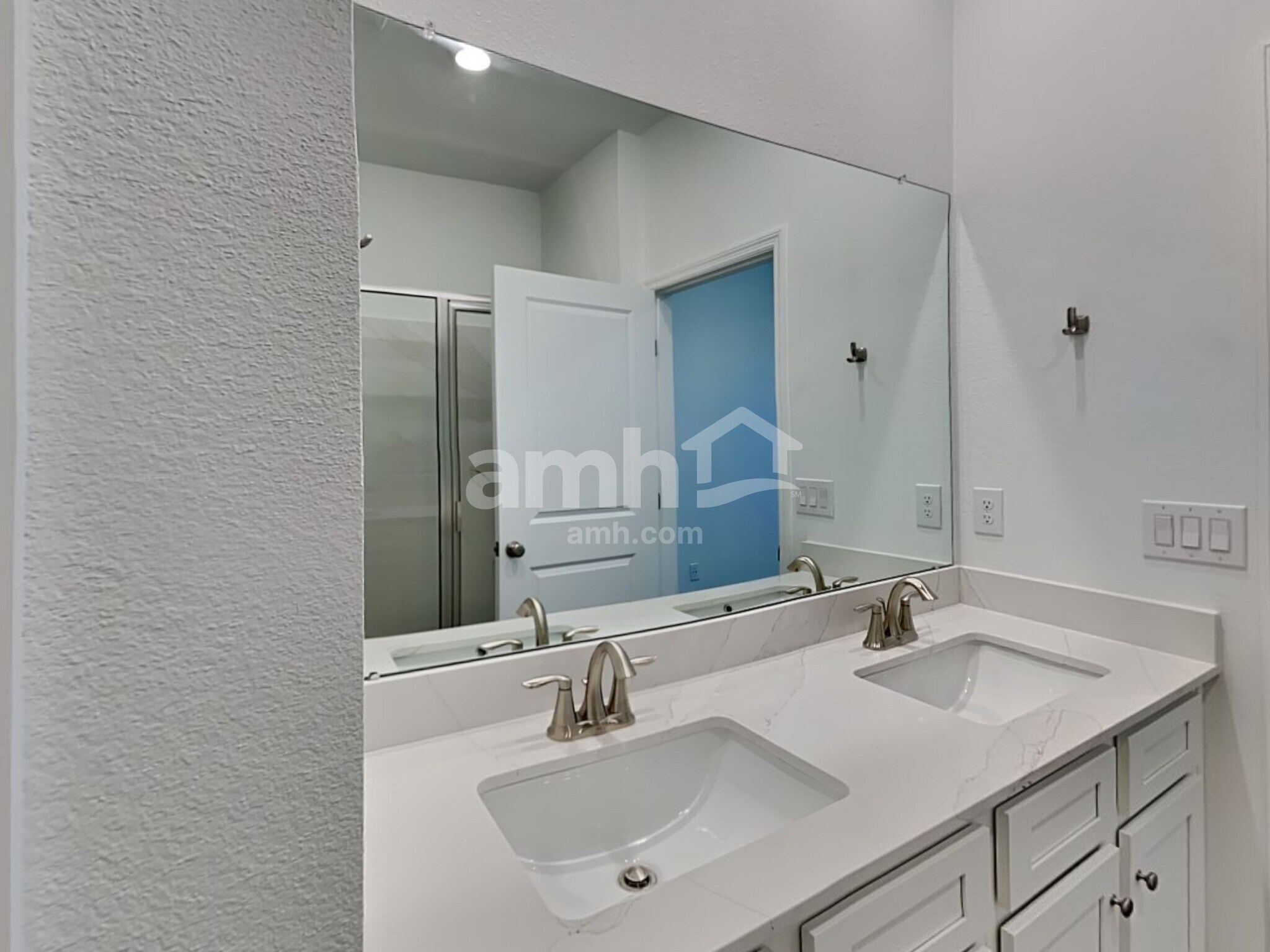Building Photo - 37812 Dusty Saddle Ln