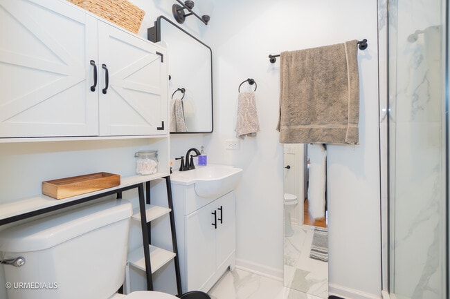 Building Photo - 2201 N Cleveland Ave