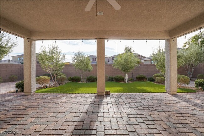 Building Photo - 799 Flowing Meadow Dr