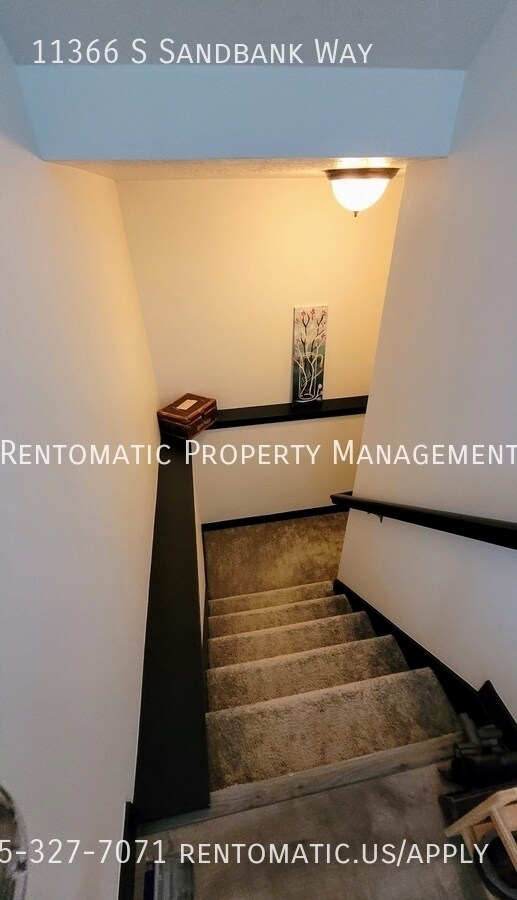 Building Photo - 11366 Sandbank Way