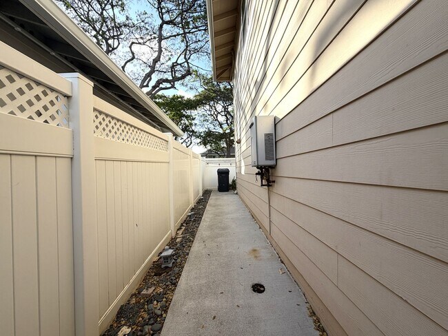 Building Photo - Makali'i II @ Kapolei  - 3 BDRM/2.5 BATH/ENCLOSED GARAGE