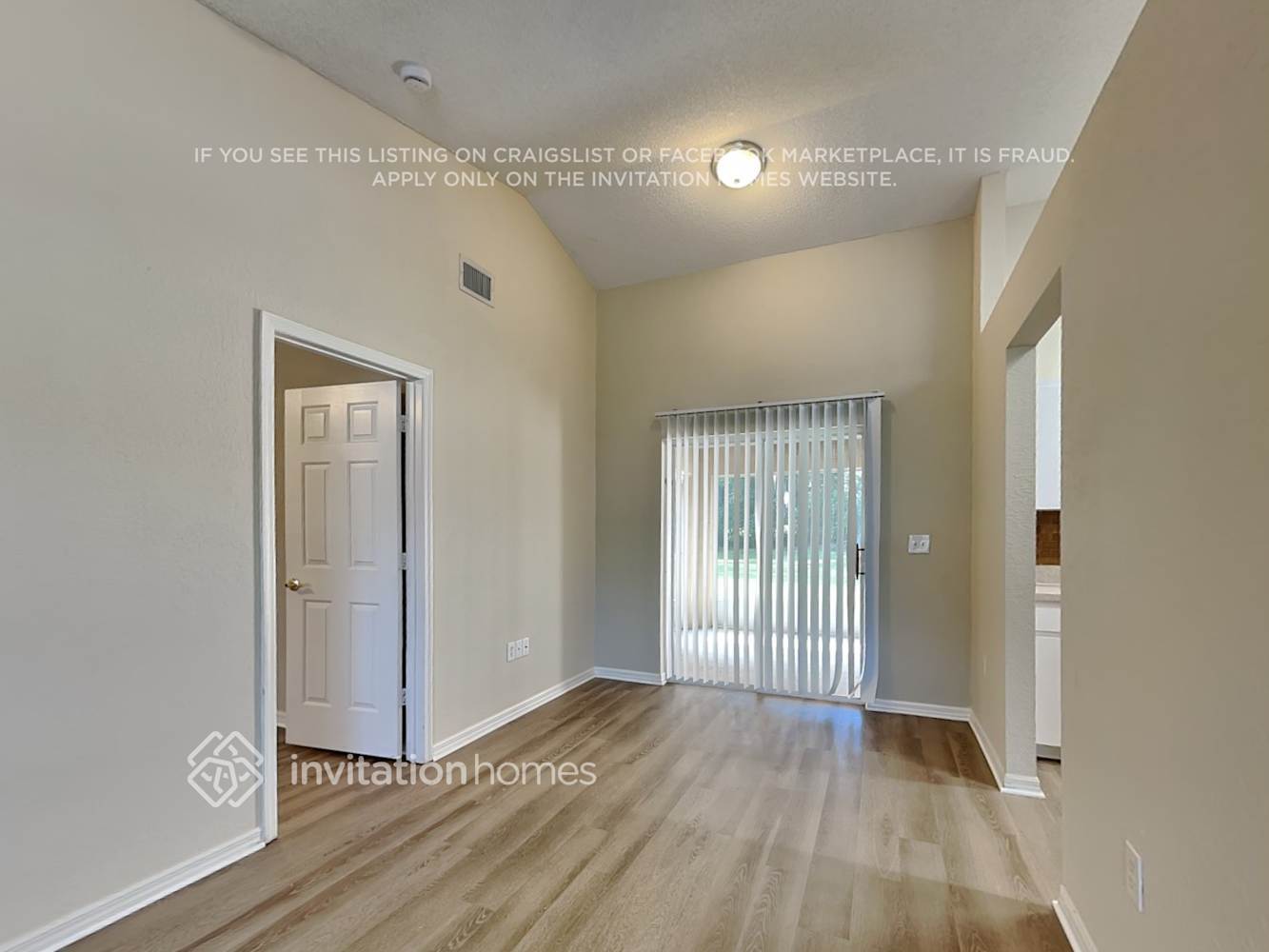 Building Photo - 2655 Green Valley Dr