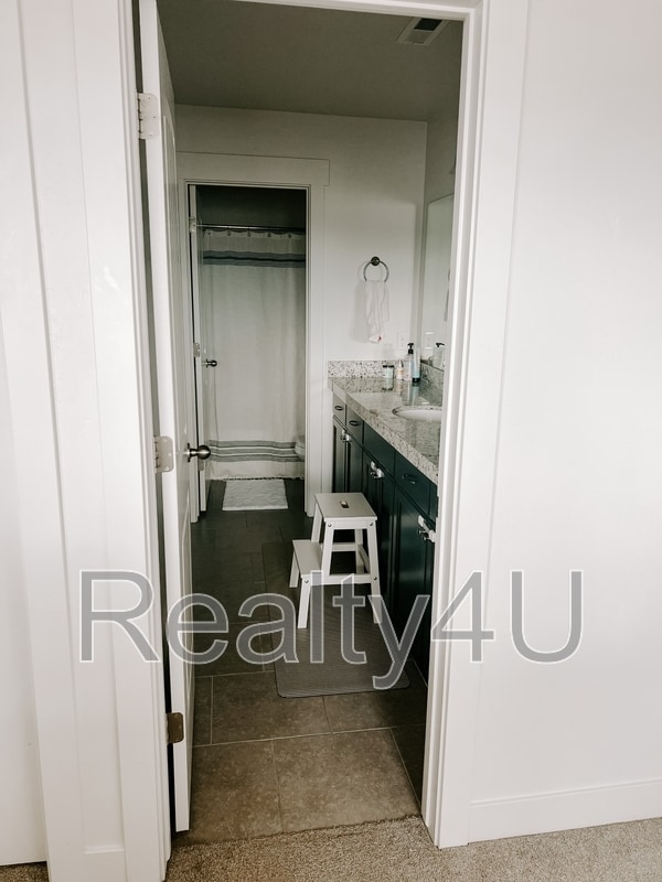 Building Photo - 277 E 330 N