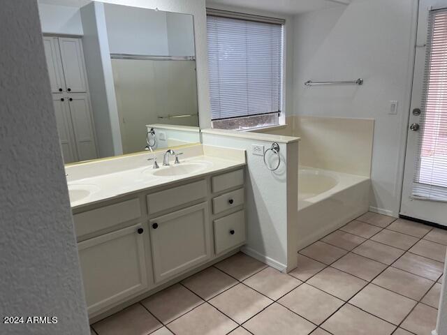 Building Photo - 4710 E Jaeger Rd