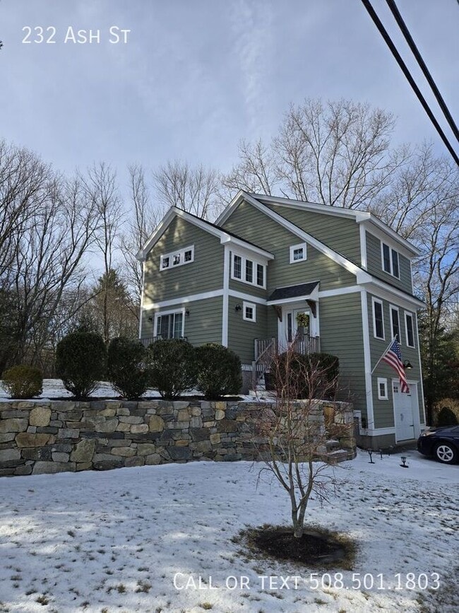 Building Photo - 232 Ash St