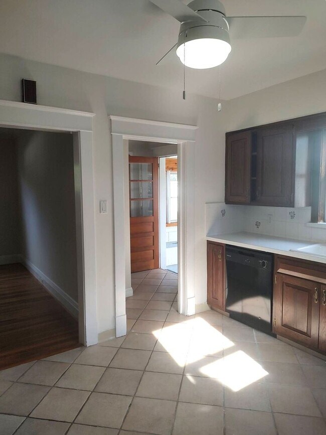 Building Photo - Incredible 3-Bedroom Detached Home in Bryn...