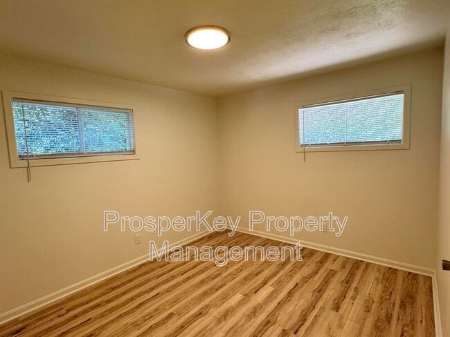 Building Photo - 5217 Dana Dr