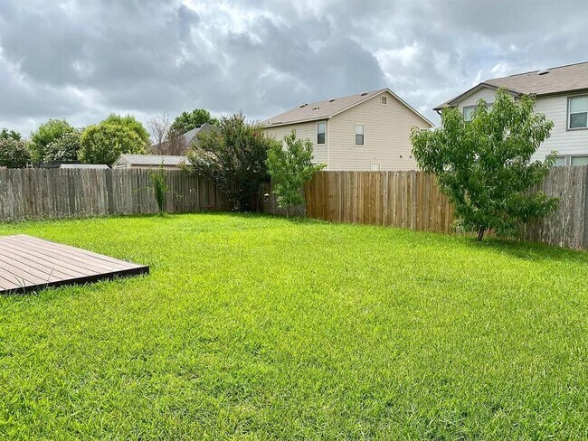 Building Photo - 731 Abundance Ln