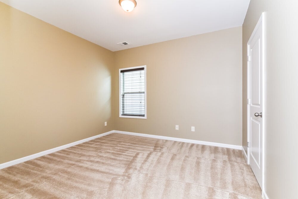 Building Photo - 1694 Maplecliff Way