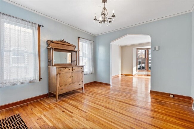 Building Photo - 9108 S Utica Ave