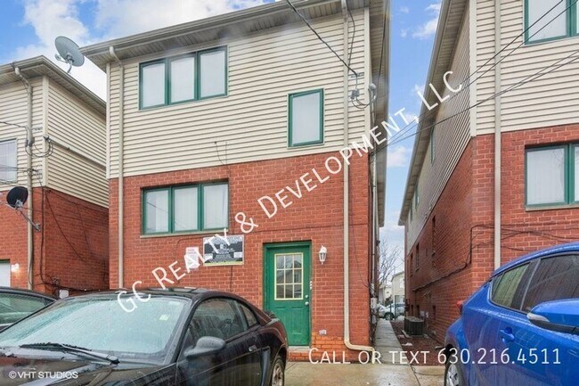 Building Photo - 13419 S Brandon Ave