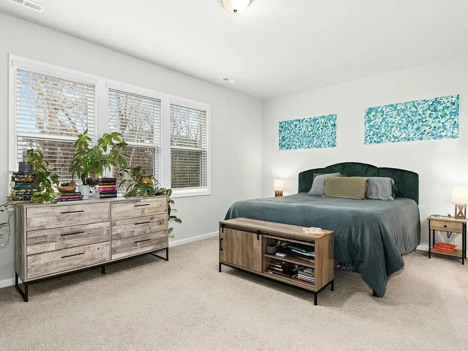 Building Photo - 3645 Water Mist Ln