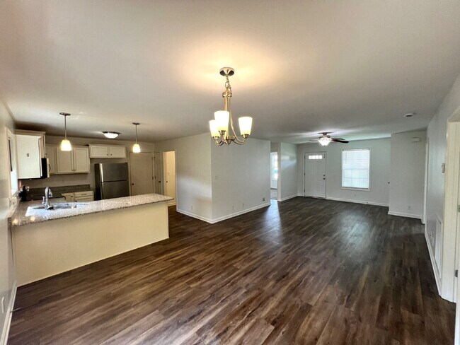 Building Photo - 505 Paula Dr