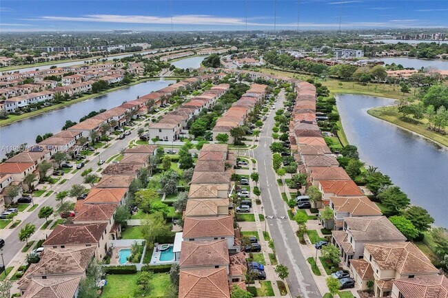 Building Photo - 760 NE 193rd Terrace