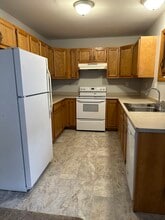 Building Photo - 15 LLC-75 Sailly Avenue