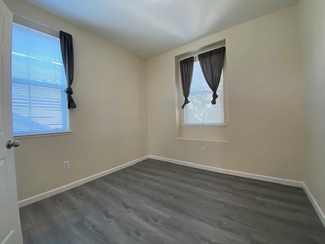 Building Photo - Charming 3-Bedroom, 2.5-Bath, 1,453 Sq. Ft...