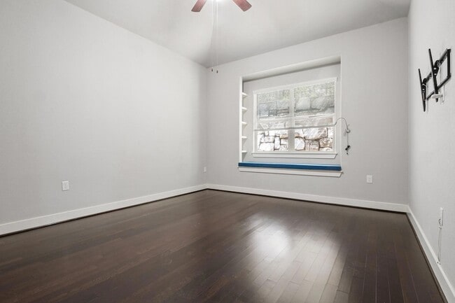Building Photo - 12203 Cottage Promenade Ct
