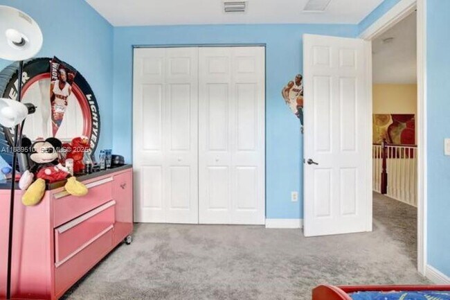 Building Photo - 5078 SW 183rd Ave