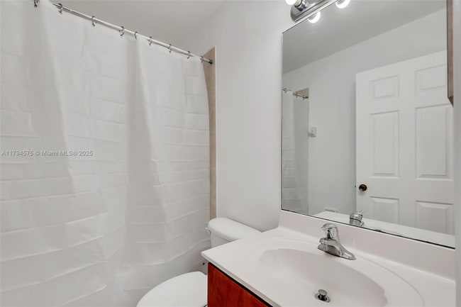 Building Photo - 22014 SW 89th Ct