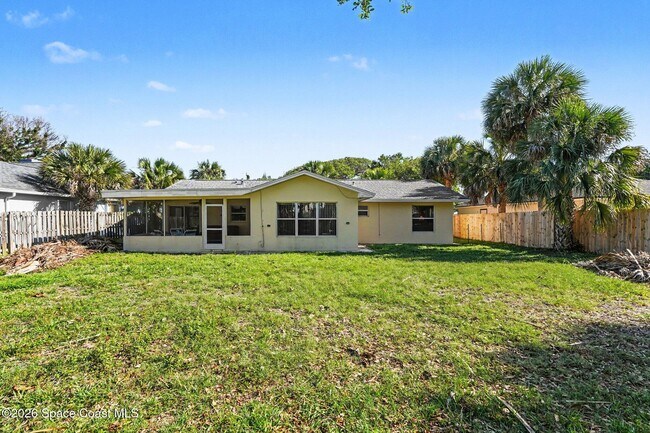 Building Photo - 108 Delvalle St