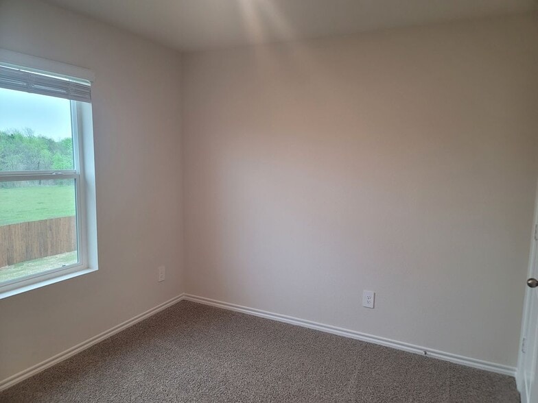 Building Photo - 1117 Northfield Dr