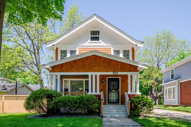 Building Photo - 212 Baldwin Ave