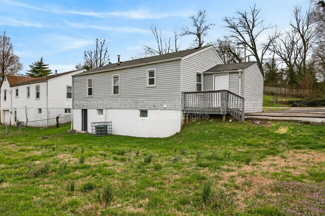 Building Photo - 605 Abston St