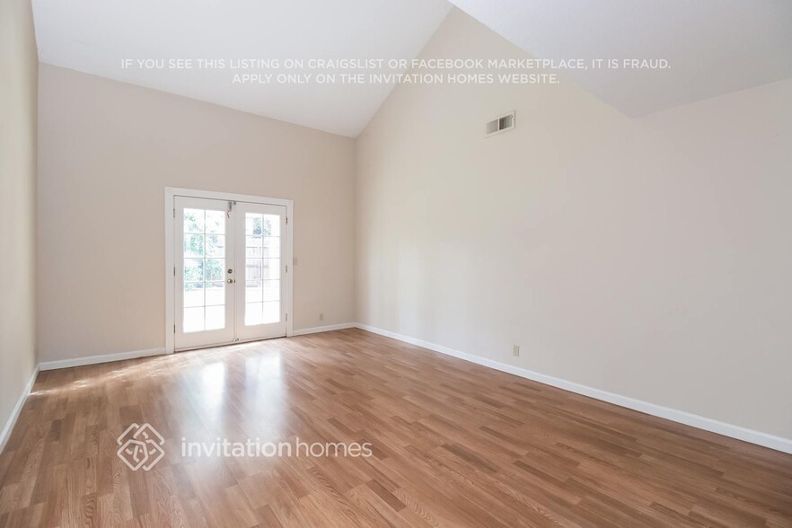 Building Photo - 363 Rose Garden Ct