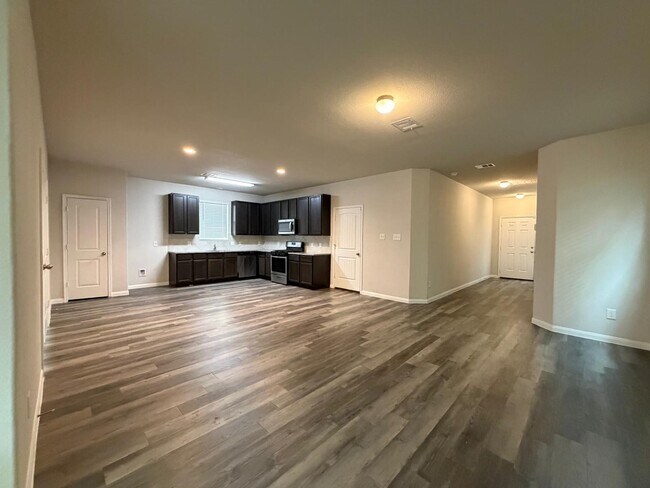 Building Photo - 25419 Grotto Falls Ln