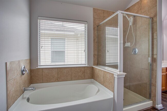 Building Photo - 25127 Florina Ranch Dr