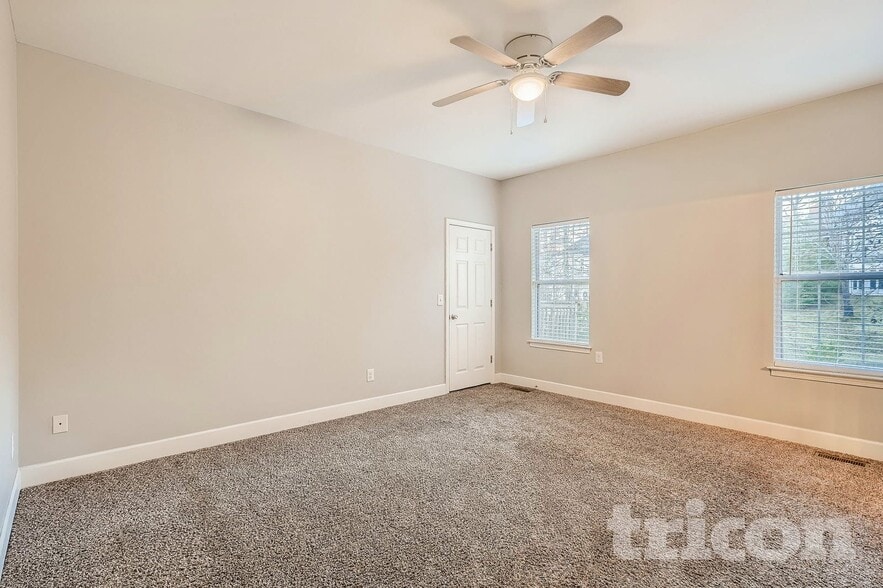 Building Photo - 9235 Raleigh Way