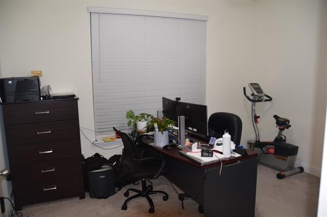 Building Photo - 414 Parkford Dr