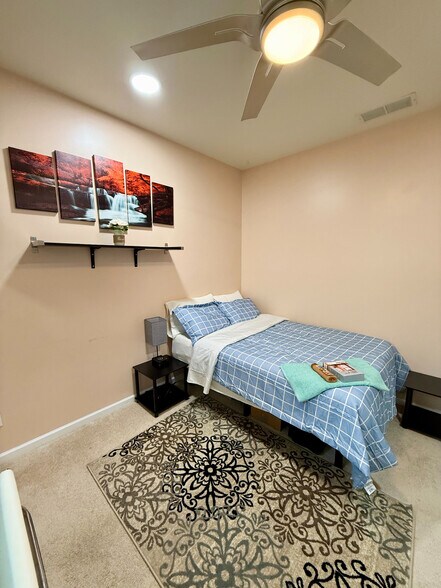 Building Photo - Room in Single Family Home on Arbor Vista Dr
